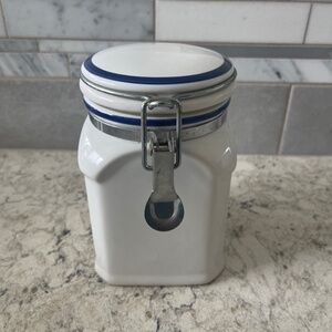 Vintage‎ The Cellar 6 x 4  White Airtight Canister for Federated Dept Stores